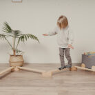 Balance Beam - Leg & Go
