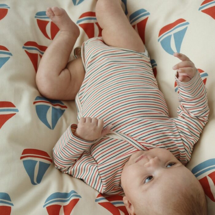 Basic Newborn Body - Stripe Tricolore Petit - Konges Slojd Basic Newborn Body - Stripe Tricolore Petit - Konges Slojd