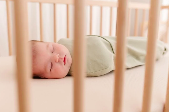 Inbakerslaapzak Piep 0-3M - Cotton - Olive - Puckababy Inbakerslaapzak Piep 0-3M - Cotton - Olive - Puckababy