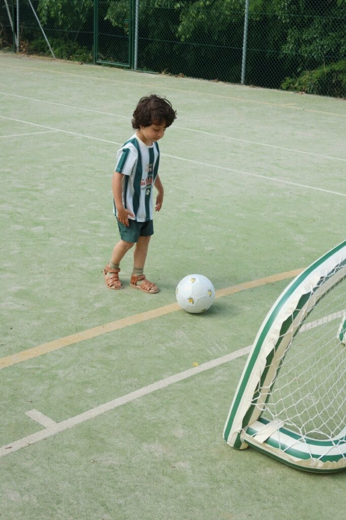 Inflatable Goal With Ball - Green Stripe - Konges Slojd