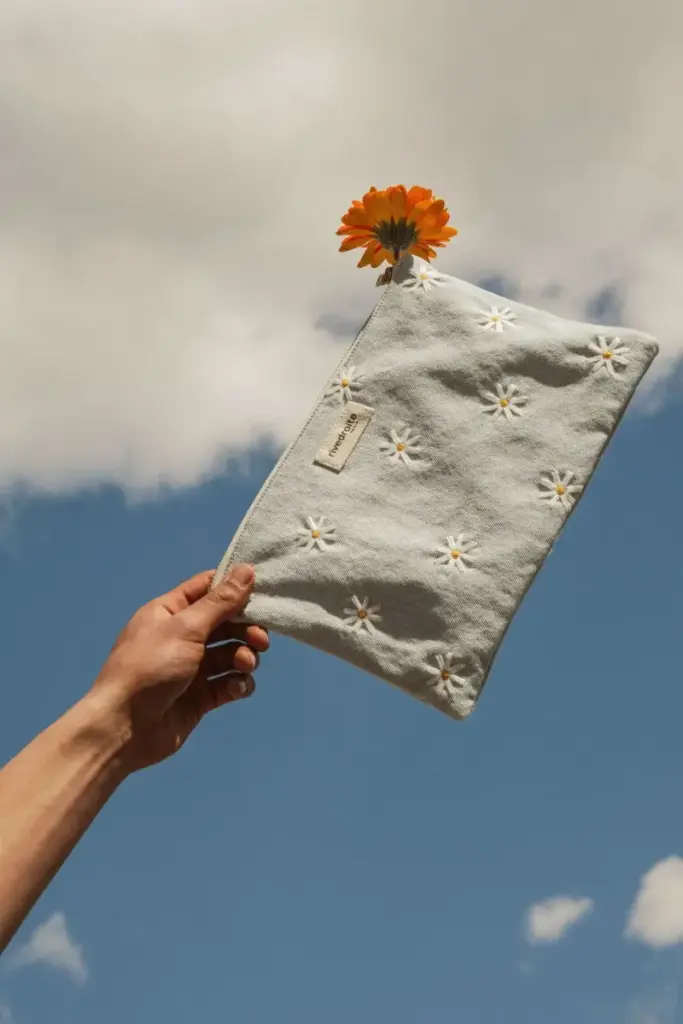 Pouch - Daisies - Rive Droite