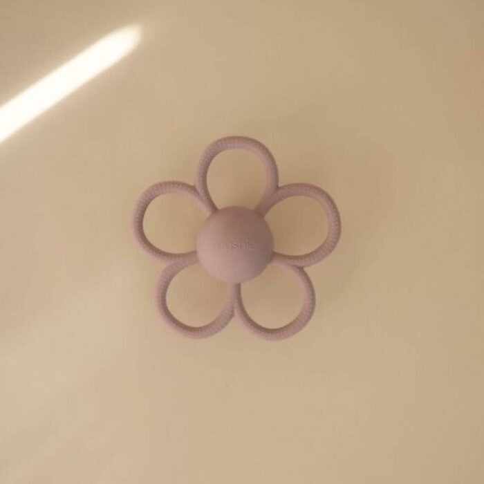 Rattle Daisy Teether - Soft Lilac - Mushie