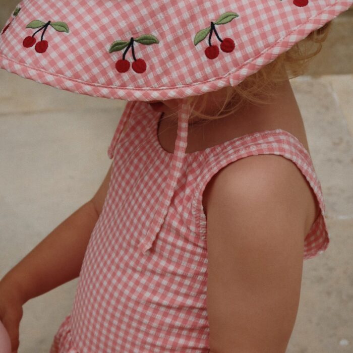 Soline Swim Hat - Geranium Pink - Konges Slojd Soline Swim Hat - Geranium Pink - Konges Slojd