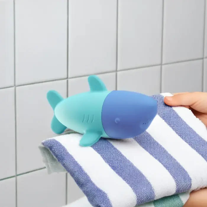 Squeezi Shark - Quut