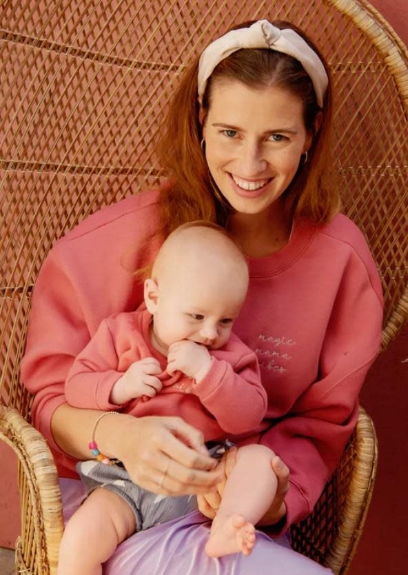 Sweater Mama - Sweet Raspberry - Elle & Rapha Sweater Mama - Sweet Raspberry - Elle & Rapha