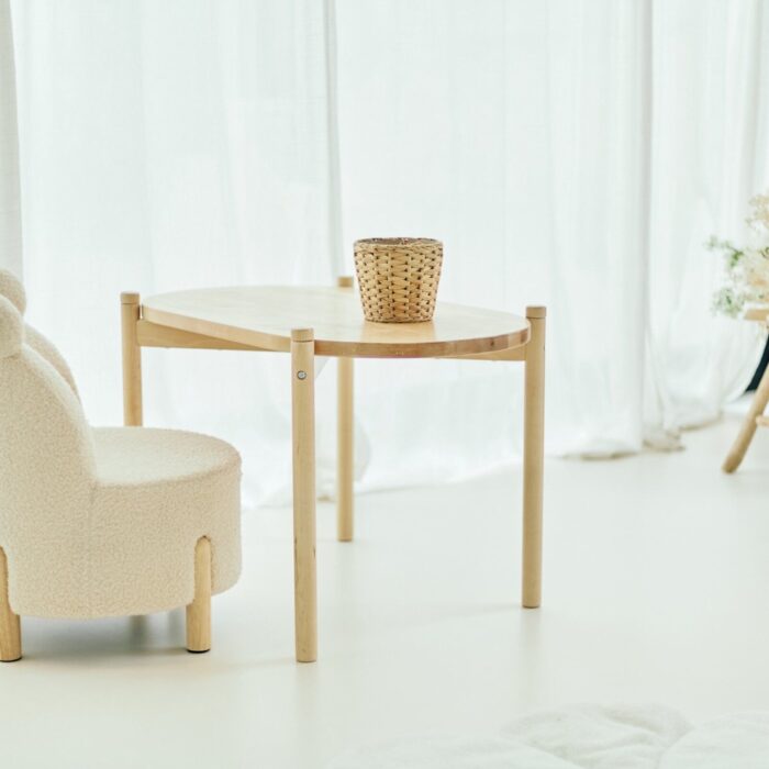 Teddy Wieg Ecru + Kindertafel - Childhome